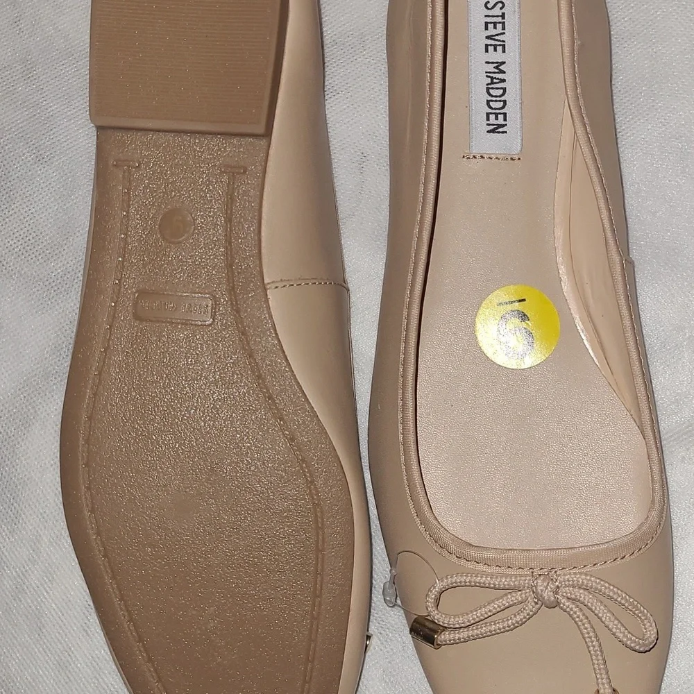 Steve Madden - Picture 2 of 2